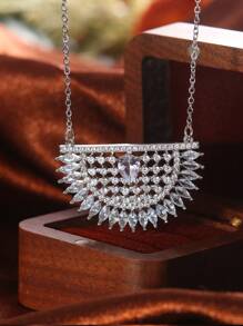 1 Stück luxuriöser kupferfarbener fächerförmiger Anhänger-Halskette besetzt mit Zirkonia, zart eingelegt um elegante Eleganz zu verleihen