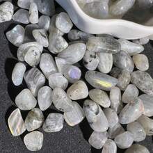 100克天然灰色月光石碎屑，小包装，适用于家居装饰、鱼缸和水族箱造景石、喷泉、办公室装饰、花瓶填充物和植物垫材、收藏、礼品。