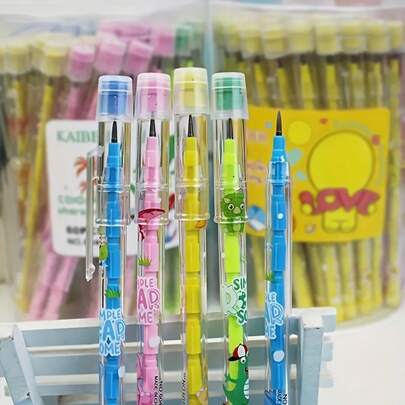 4 支自动铅笔，40 支可替换芯