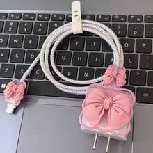 Bộ 5 miếng bảo vệ bộ sạc Apple 20W, bao gồm đầu sạc nơ 3D màu hồng dễ thương và vỏ bảo vệ cáp điện thoại, tương thích với bộ sạc iPhone16/15/14/13, vỏ mềm chống trầy xước, bảo vệ cáp - Hồng - Xem 3