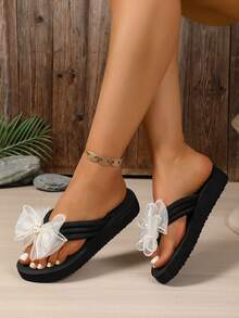 Women's Fashionable Bowknot & Pearl Embellished Comfy Thick Sole Slip-On Flip Flops, Casual Beach Wear For Summer - Black - View 3