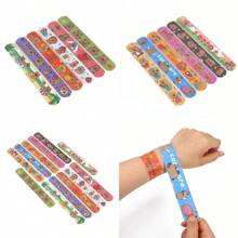 Set de 12 piezas de Anillos de snap de capibara lindo, pulseras con tema de dibujos animados para fiestas, favores decorativos y regalos de fiesta coloridos y de plástico (estilo de color aleatorio)