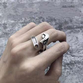 1pc Creative Vintage Wrench Shaped Ring With Adjustable Opening
