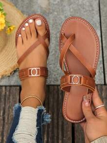Women's New Style Toe Loop Crisscross Strap Flat Sandals, Fashion Metal Decor, Comfortable Casual Beach Holiday Slippers - Brown - View 5