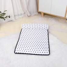 Esterilla para mascotas para dormir, tapete refrescante de verano, cama para gatos y esterilla para perros, adecuado para mascotas medianas y pequeñas, material antideslizante en la parte inferior, resistente a la suciedad y fácil de limpiar.