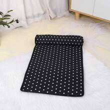 Esterilla para mascotas para dormir, tapete refrescante de verano, cama para gatos y esterilla para perros, adecuado para mascotas medianas y pequeñas, material antideslizante en la parte inferior, resistente a la suciedad y fácil de limpiar.