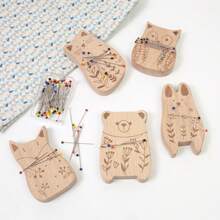 Carved Beechwood Animal Magnetic Pin Holder With 100pcs 38mm Sewing Pins