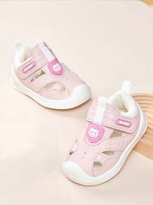 1 Par de sandalias de moda para interior/exterior para niños de 1 a 4 años, diseño patchwork elegante, transpirable, suela de TPR suave, ligero, cómodo, antichoque en la parte delantera, de corte bajo, diseño de fácil de poner, zapatos casuales para caminar en primavera/verano