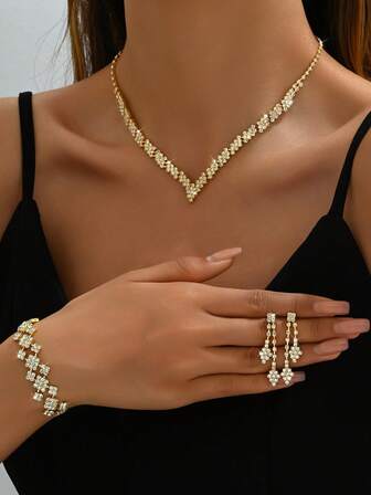 4 件钻石形状首饰套装：项链、耳环、手链，适合女士、派对和新娘感恩节配饰