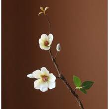 1/2pcs Artificial White Magnolia Flower 15.7 Inches Fake Magnolia Long Stem Plastic Flower Home Hotel Office Wedding Party Garden Decoration