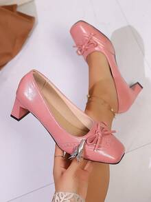 女士时尚方头简约蝴蝶结拼接软底高跟鞋