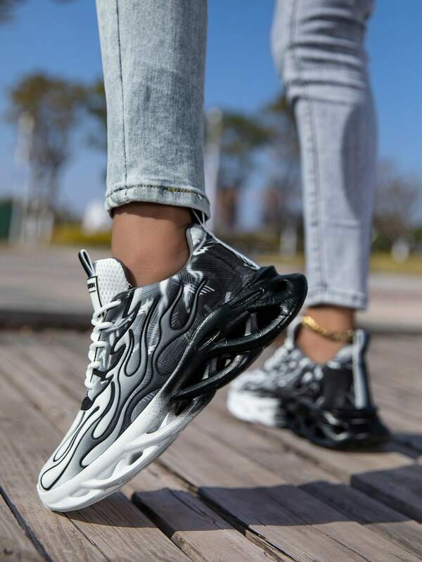 Unisex Outdoor Sports Sneakers, All-Season Anti-Slip Durable Lightweight Breathable Low-Top Casual Running Shoes For Teenagers