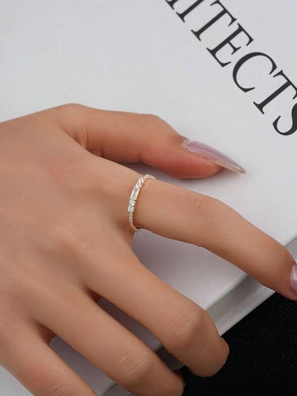 S925 Sterling Silver Square Sparkling Rhinestone Ring, Fashionable Minimalist Design, Suitable For Everyday Wear And Holiday Gifts