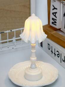 1 Mini Blooming LED Table Lamp, Modern Style Plastic Night Light, Used For Bedroom And Desk Decoration, Perfect As A Warm Home Gift, Perfect For Decorating Cafes, Hotels, And Living Rooms