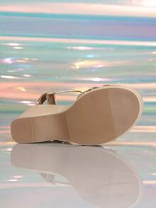 Women's Outdoor Linen Rope Shiny PU Sandals, Retro Vacation Style Summer Gold Platform Thick Bottom Beach Slippers - Gold - View 6