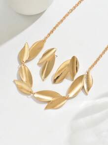3 Peças Conjunto de Colar e Brincos Minimalista e Elegante para Mulheres, Colar de Corrente com Pingente de Folha Dourada Geométrica na Clavícula, Jóias de Metal Versáteis para Verão, Férias, Uso Diário