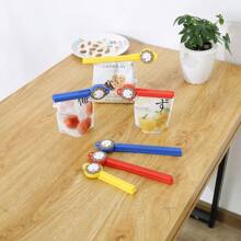 3 /5 Pieces Food Sealing Clips - Color Random Shipments Adjustable Date Scale Chip Bag Clips, Chip Clips . Moisture Proof Clip Snack Sealing Clip. Reusable, Suitable For Kitchen. Refrigerator Outdoor. Food Storage Organizer