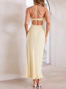 A New Summer Dress With Solid Hollowed-Out Designs And Halters