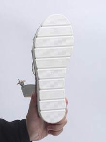 Grandes tailles croisées États-Unis 6-9 Nouvelles sandales compensées blanches plates-formes mode décontractée d'été, sandales blanches simples à enfiler pour le port quotidien en extérieur avec bout ouvert pour dames