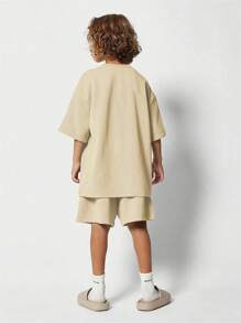 Chłopięcy T-shirt z krótkim rękawem i spodenkami z nadrukiem Capybara Pattern