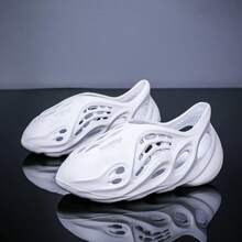 Foam Runners Shoes For Men Women Soft Cloud Slides Slippers Non-Slip Walking Sandals Beach Platform Pillow Sandals Lightweight Slip-On Foam Runners Outdoor Quick-Drying Sports Slides. - trắng - Xem 7