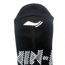 LI-NING Paquete de 3 pares de calcetines deportivos casuales, de diseño minimalista, de unicolor, delgados y transpirables, para uso diario AWTV043 - Negro - Ver 4