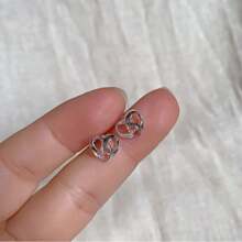 Minimalistische süße Hohlohr Ohrstecker, vielseitiges Design Ohrringe geeignet für den täglichen Gebrauch