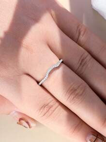 AIHUASI 1pc Certified 925 Sterling Silver With Rhodium Plated Hypoallergenic Wedding Bands For Women 1.3*1.3mm Round Cut Dazzling Moissanite Diamond Curved Wishbone Stacking Eternity Rings Fine Jewelry Gift