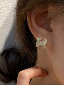 金色 H 字母方晶锆石耳钉，优雅适合派对和日常佩戴 - 金色 - 查看 1