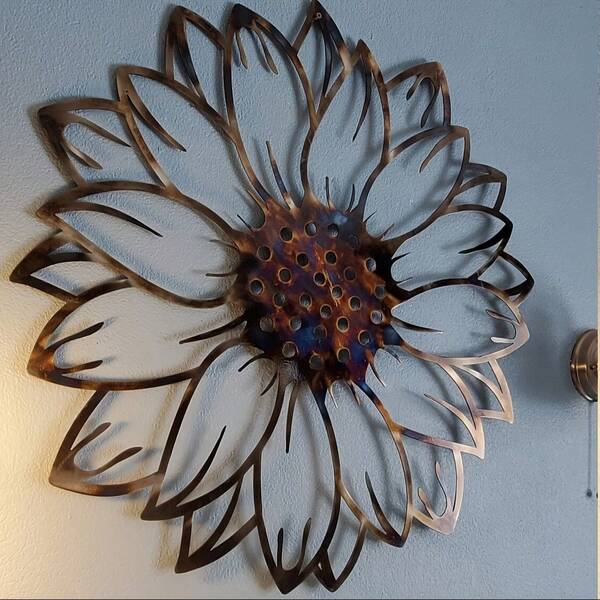[Flor de girasol metálica vintage] Decoración de pared de flor de girasol metálica rústica | Escultura de hierro vintage para espacios interiores y exteriores, sin necesidad de electricidad | Perfecto para casa de campo, patio, jardín, dormitorio, sala de estar, balcón, bodas y fiestas, decoración exterior