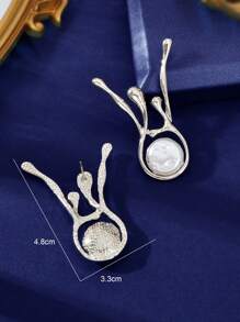 1 par de aretes de botón con diseño de arte de fuego plateado y decoración de perlas falsas como regalo del Día de la Madre, para fiestas de verano, diario y festivales