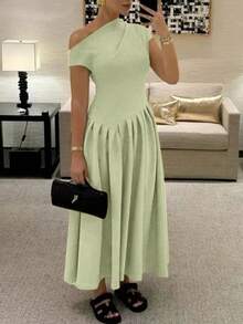 SMILE CHIC 女式长款 A 字连衣裙，优雅的不对称领口，无袖，褶皱细节，略有弹性的梭织面料，适合度假和日常穿着