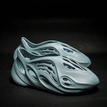 Foam Runners Shoes For Men Women Soft Cloud Slides Slippers Non-Slip Walking Sandals Beach Platform Pillow Sandals Lightweight Slip-On Foam Runners Outdoor Quick-Drying Sports Slides. - 灰色 - 查看 2