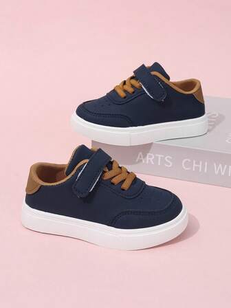 Zapatos deportivos para niños con suela cómoda, adecuados para juego activo, diseño ligero para comodidad durante todo el día