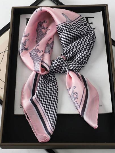 قطعة واحدة من الوشاح المربع الحريري الفاخر والبوهيمي الأنيق بقياس 27.56 بوصة ، مناسب لحفلات الحزب والعطلات والسفر اليومي