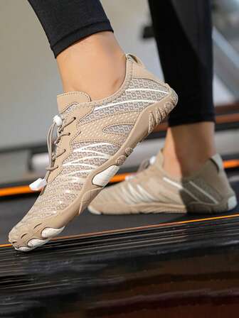 1 双女式运动条纹水鞋，防滑耐磨河流徒步鞋，轻便柔软户外沙滩鞋