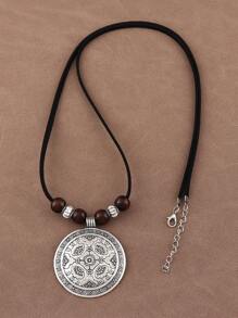 1 pièce Collier pour femmes avec pendentif en alliage de forme géométrique et perles de bois enfilées, cordon de daim noir. Chaîne vintage pour pull