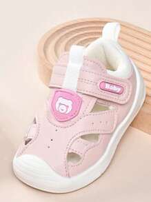 1 Par de sandalias de moda para interior/exterior para niños de 1 a 4 años, diseño patchwork elegante, transpirable, suela de TPR suave, ligero, cómodo, antichoque en la parte delantera, de corte bajo, diseño de fácil de poner, zapatos casuales para caminar en primavera/verano