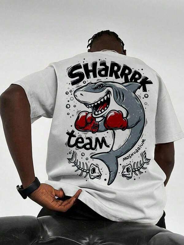 Camiseta de hombre talla grande con gráfico digital 3D de tiburón, camisa informal y transpirable de manga corta creativa para uso en casa, ligera y fresca para el verano