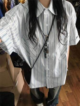 Damen Vintage-Stil japanisches Schuluniform Formelles blaues gestreiftes Kurzarmhemd für den Sommer