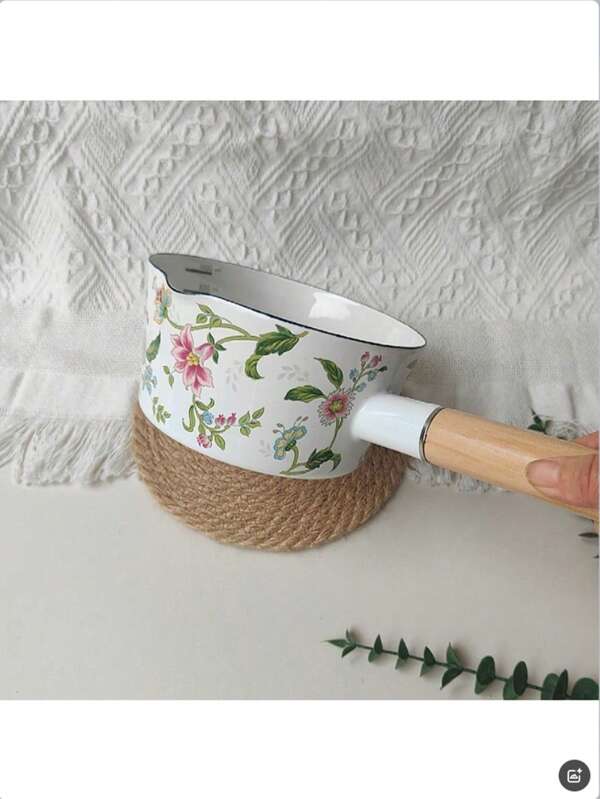 1pc Enamel Lip Edge Uncovered Spout Marked Single Handle Wood Handle Milk Pot, Cooking Noodles, Porridge For Babies, Enamel Vintage Style Single Handle Small Milk Pot, Cooking Soup, Noodles, Suitable For Induction, Gas Stove