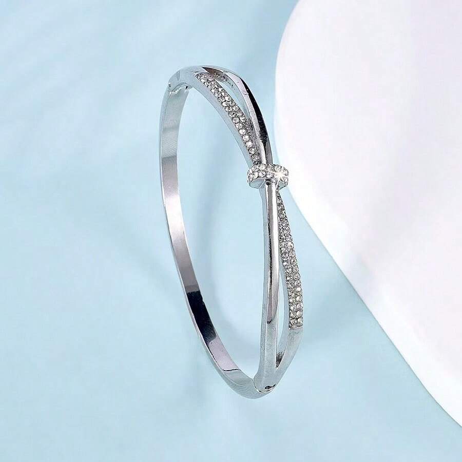 1pc Minimalist Fashion Rhinestone Cross Design Bracelet, Versatile For Personalized, Casual, Holiday, Gifting To Friends, Graduation - Silver - View 1