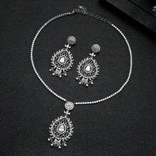 1 Set Intricately Inlaid Zirconia Hollow Geometric Pendant Necklace & Earrings Set - Silver - View 2