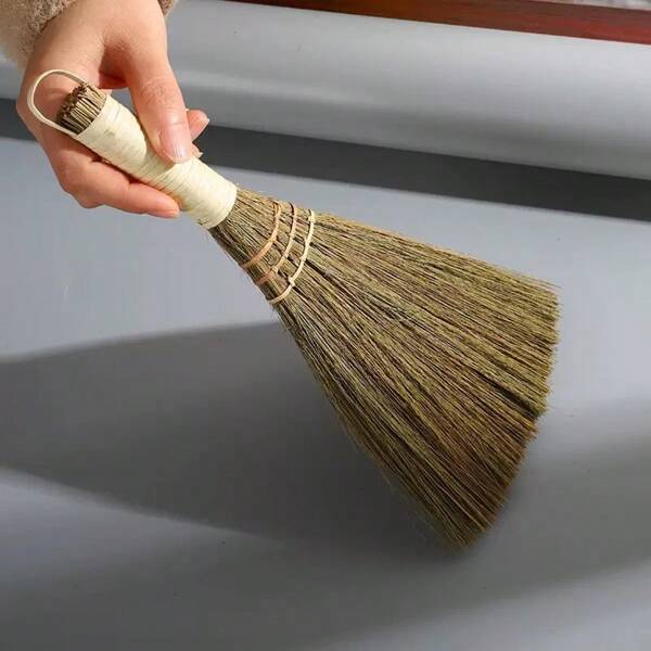 Scopa intrecciata piccola Mangcao, mini scopa da salotto per rimuovere la polvere e pulire, realizzata in erba naturale, adatta per spazzare la polvere