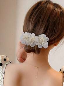 1pc New Flower Bun Maker For Women, Handmade Ivory Flower Hair Accessory With Net And 3 Flower Decorations, Suitable For Elegant Hairstyles Hair Ties Ponytail Holders Hair Elastics Hair Rubber Bands Scrunchies Hair Rope Elastic Hair Tie
