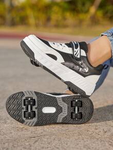 1 双儿童轮鞋，休闲时尚百搭运动鞋，面料拼接撞色魔术贴字母印花TPR 厚双轮鞋底，黑白