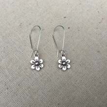 1 paire de boucles d'oreilles pendantes rétro minimalistes vintage argentées en forme de marguerite, bijoux élégants et à la mode pour femmes