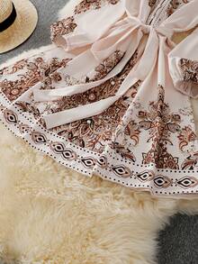 印花灯笼袖纽扣前开襟连衣裙，波西米亚风格，长袖短款印花修身连衣裙，女士秋冬度假装 - 杏色 - 查看 5