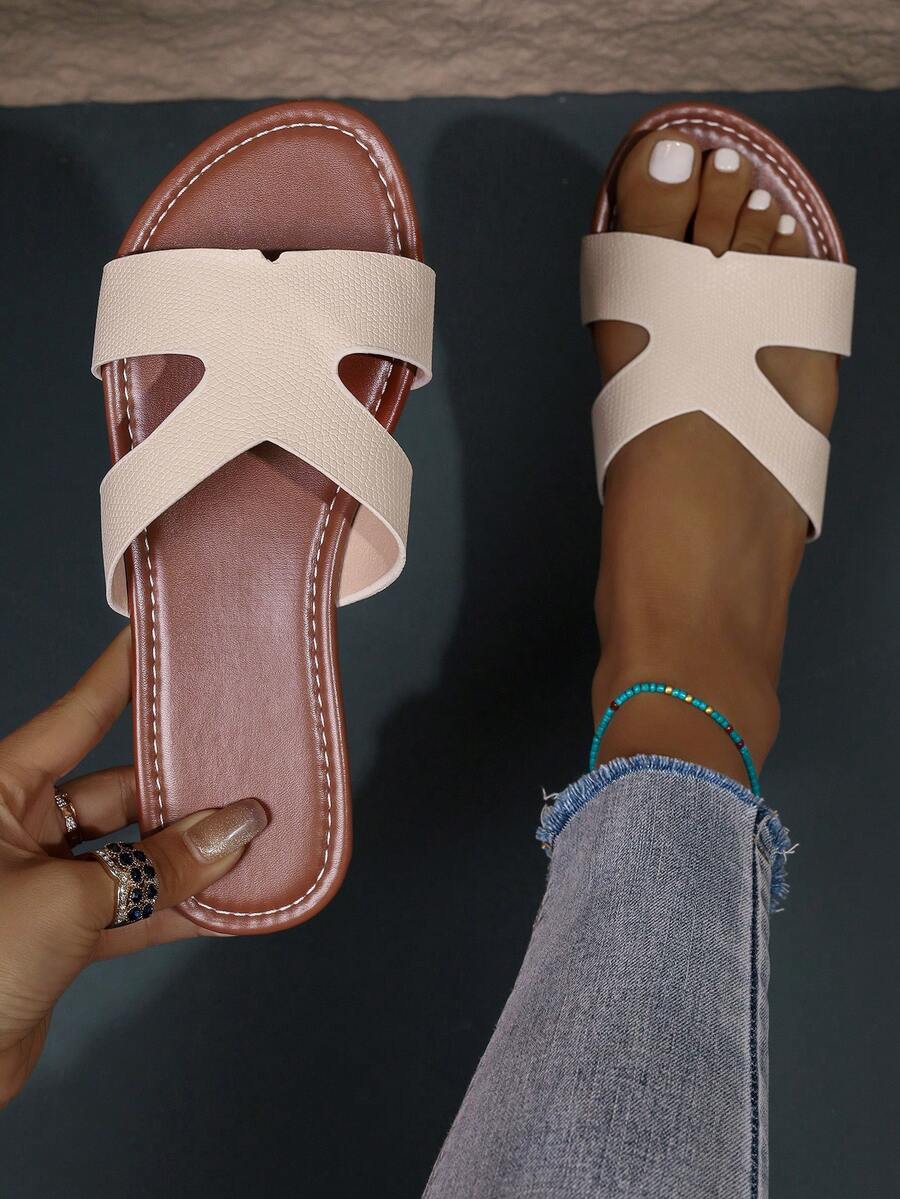 1 Pair Solid Crocodile Texture Bohemian Fashion Beach Casual Flat Slide Sandals - Beige - View 1