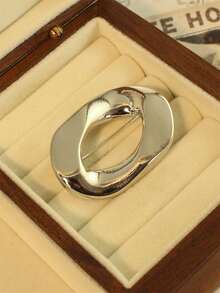 1 件简约百搭别致合金金色几何不对称胸针，适合日常佩戴